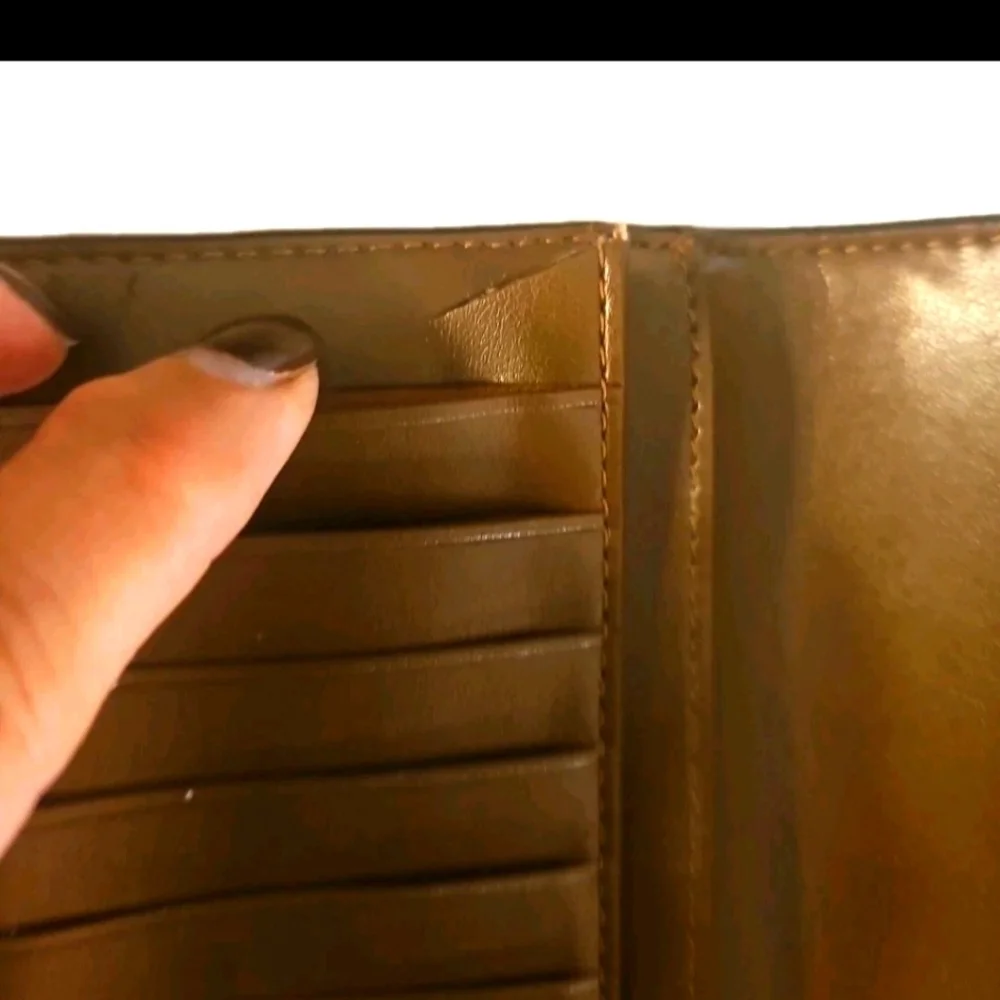 Coach Signature Leather Trifold ID Wallet Clutch Khaki/Light Pink Style#B2246